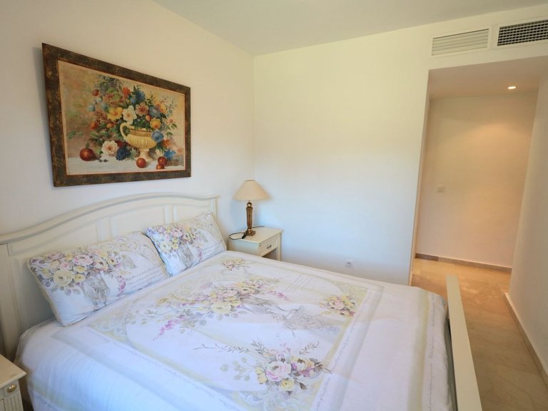 Apartment for Sale in New Golden Mile, Malaga 19