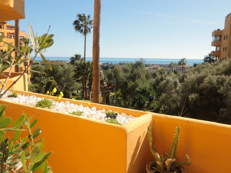 Apartment for Sale in New Golden Mile, Malaga 2