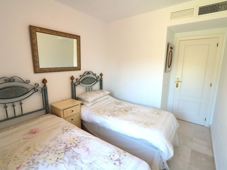Apartment for Sale in New Golden Mile, Malaga 21