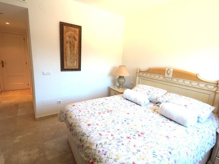 Apartment for Sale in New Golden Mile, Malaga 22