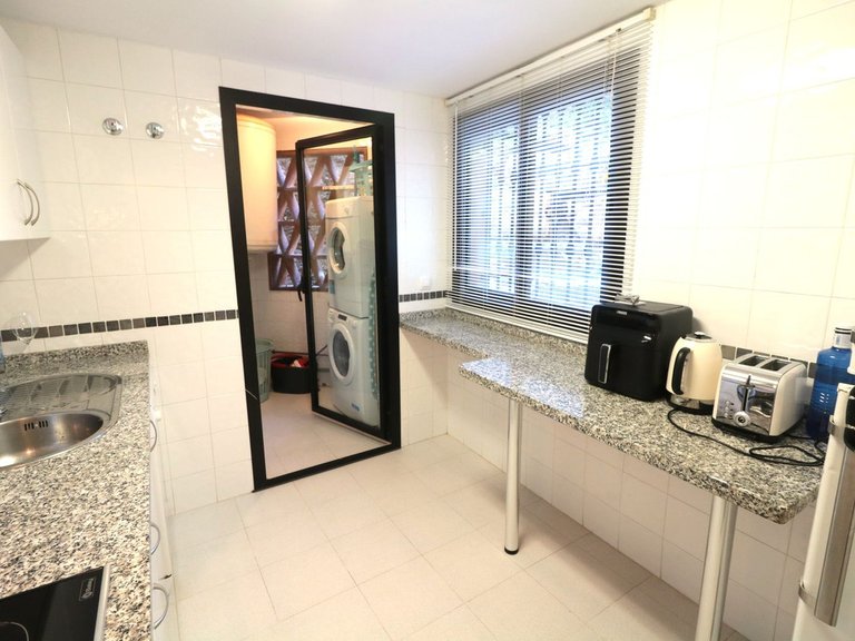 Apartment for Sale in New Golden Mile, Malaga 24