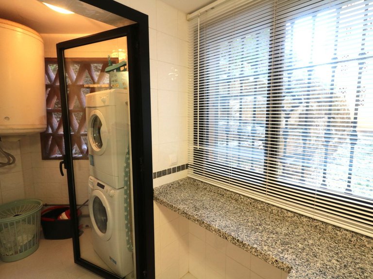 Apartment for Sale in New Golden Mile, Malaga 26