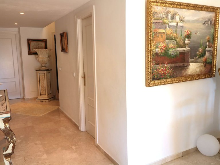 Apartment for Sale in New Golden Mile, Malaga 30