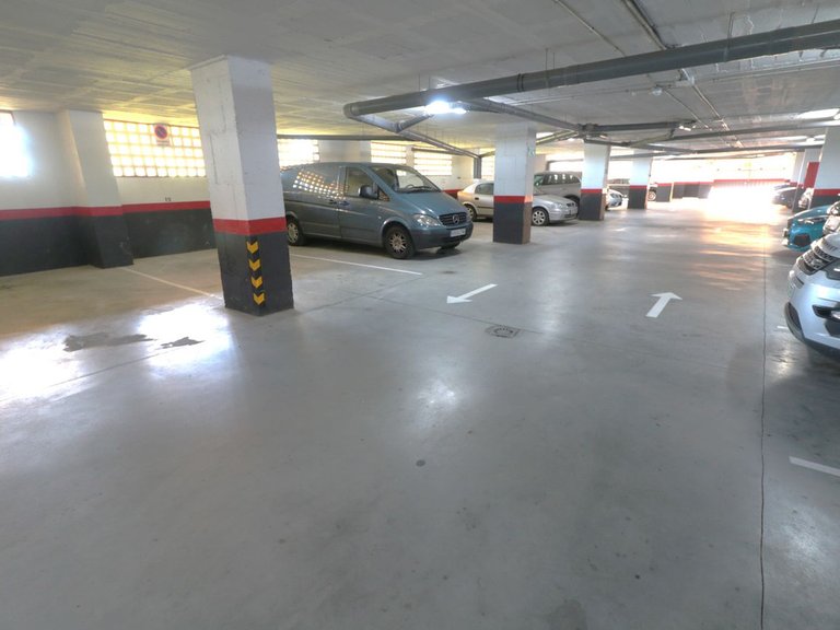 Apartment for Sale in New Golden Mile, Malaga 37