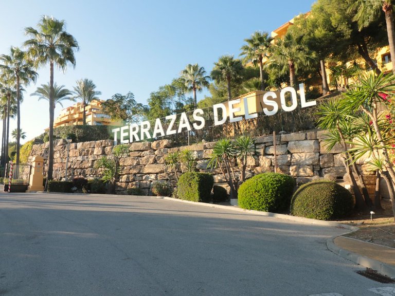 Apartment for Sale in New Golden Mile, Malaga 4