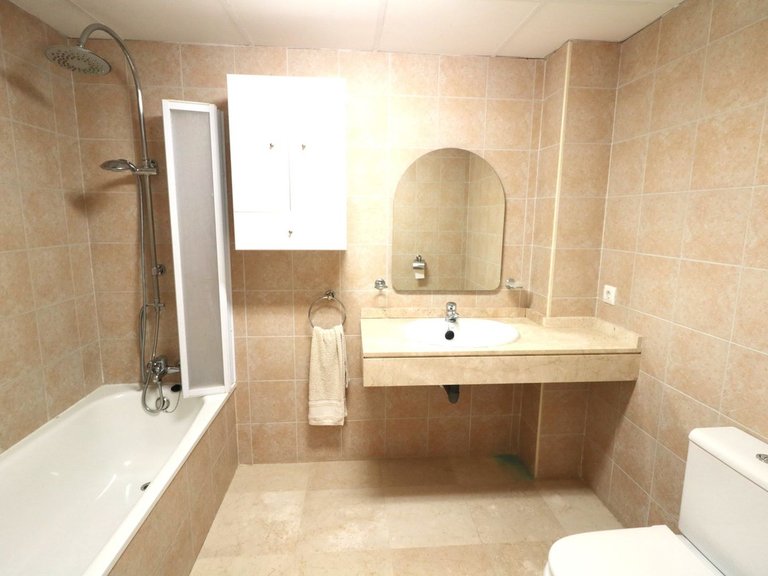 Apartment for Sale in New Golden Mile, Malaga 9