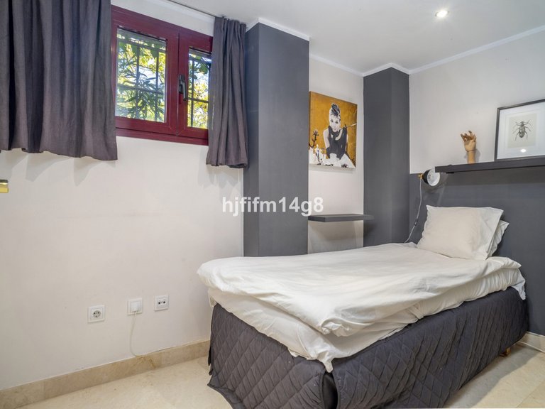 Apartment for Sale in San Pedro De Alcántara, Malaga 17