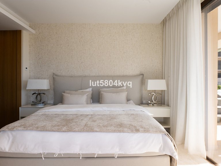 Apartment for Sale in Benahavís, Malaga 12