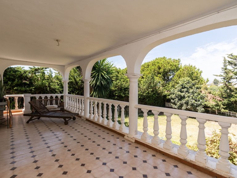Villa for Sale in Costa del Sol Rio Real Golf, Malaga 6