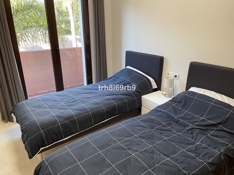Villa for Sale in Estepona, Malaga 17