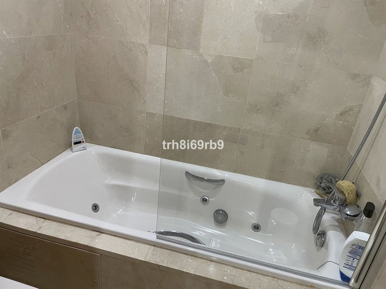 Villa for Sale in Estepona, Malaga 28