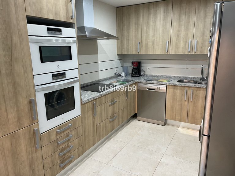 Villa for Sale in Estepona, Malaga 3