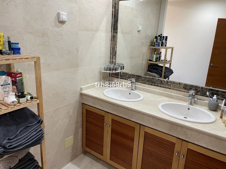 Villa for Sale in Estepona, Malaga 31