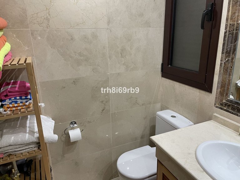 Villa for Sale in Estepona, Malaga 32