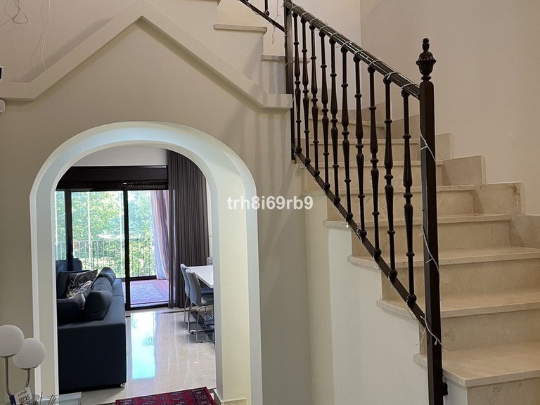 Villa for Sale in Estepona, Malaga 9