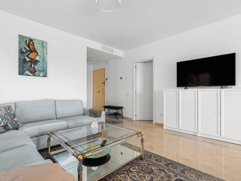 Apartment for Sale in Nueva Andalucía, Malaga 13