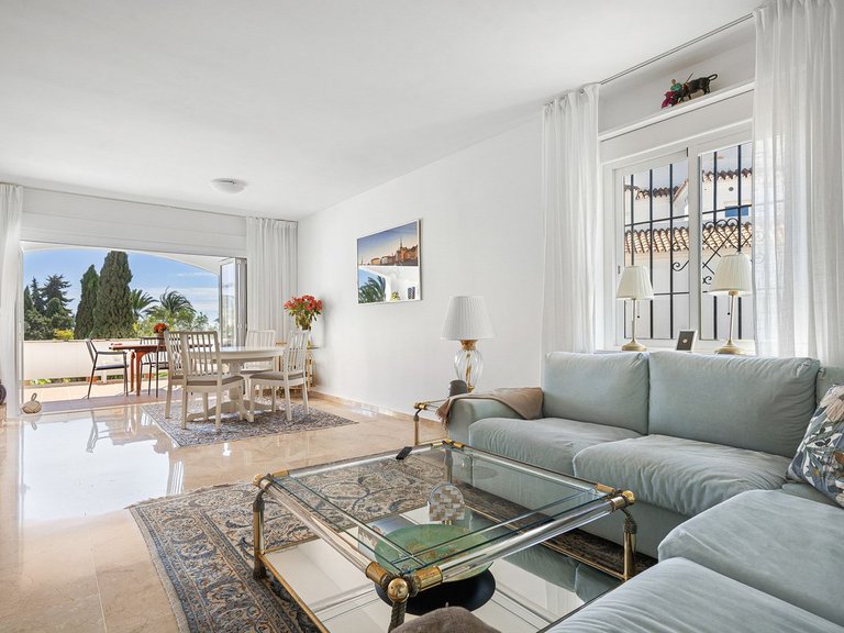 Apartment for Sale in Nueva Andalucía, Malaga 2