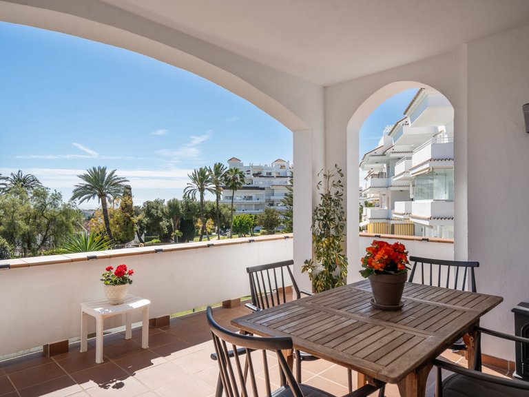 Apartment for Sale in Nueva Andalucía, Malaga 6