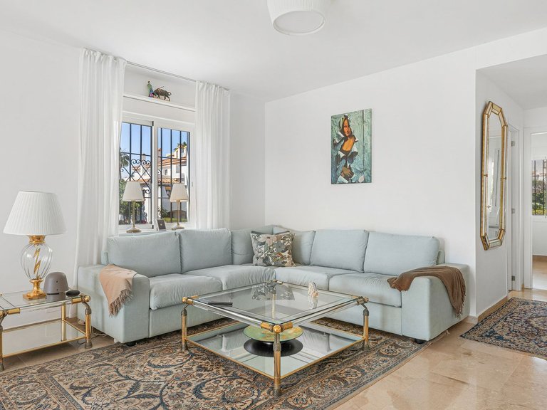 Apartment for Sale in Nueva Andalucía, Malaga 9