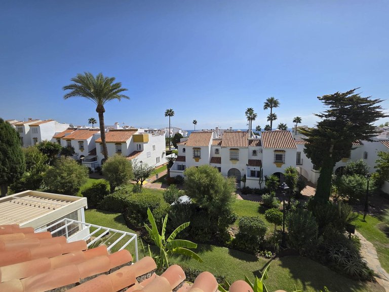 Villa for Sale in Casares Playa, Malaga 11