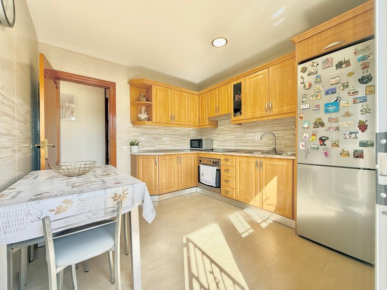 Villa for Sale in Los Pacos, Malaga 18