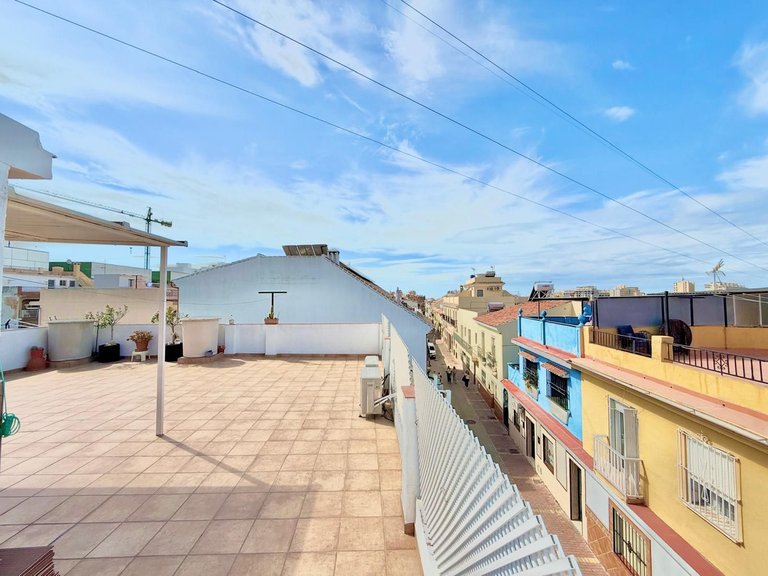 Villa for Sale in Los Pacos, Malaga 23