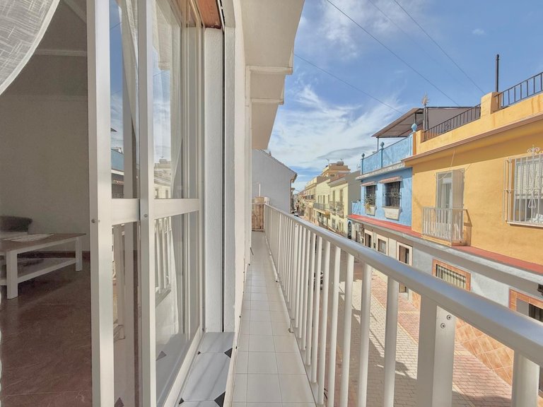 Villa for Sale in Los Pacos, Malaga 9