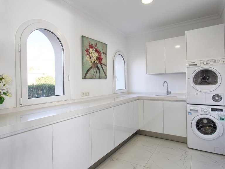 Villa for Sale in Benahavís, Malaga 13