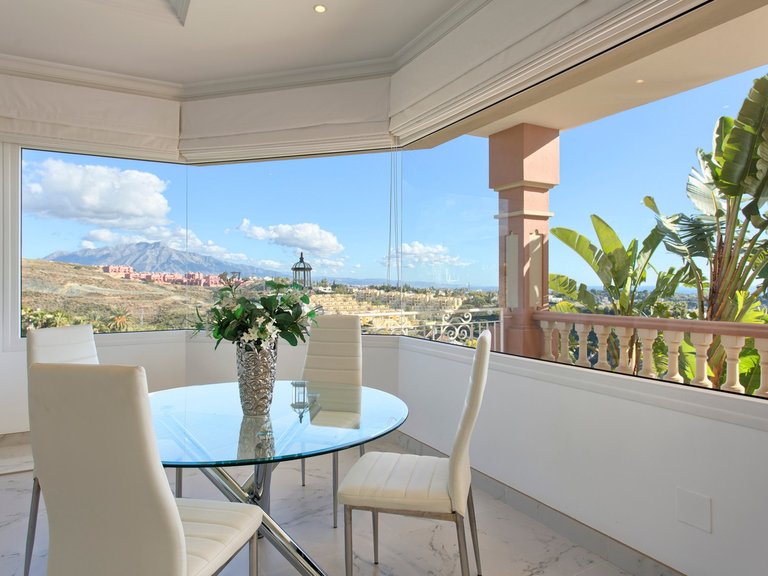 Villa for Sale in Benahavís, Malaga 3