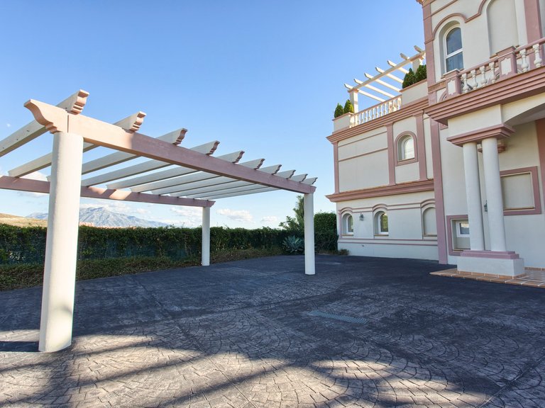 Villa for Sale in Benahavís, Malaga 44