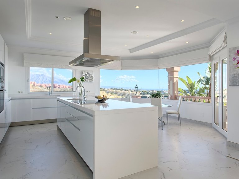Villa for Sale in Benahavís, Malaga 48