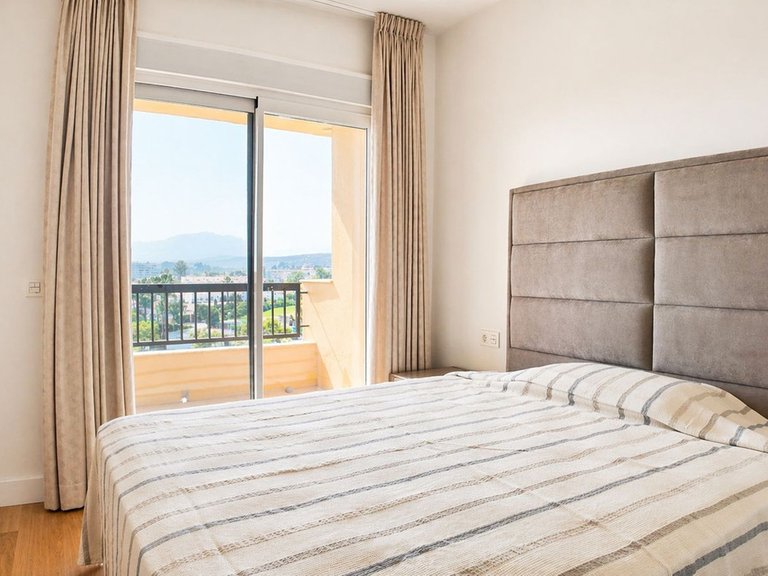 Apartment for Sale in San Pedro De Alcántara, Malaga 37