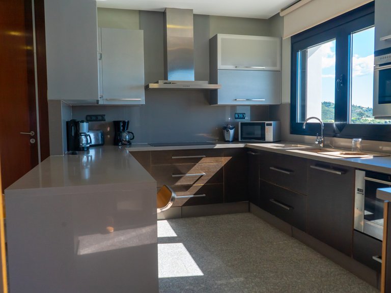 Villa for Sale in Altos De Los Monteros, Malaga 10