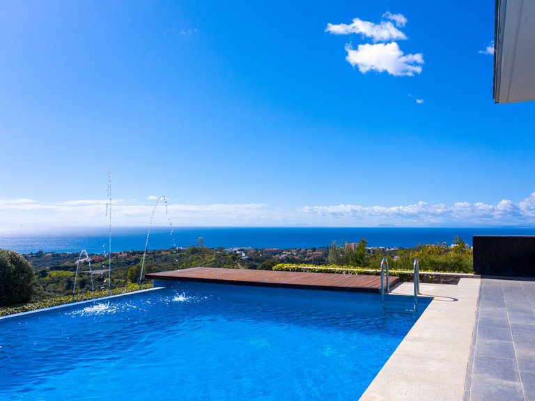 Villa for Sale in Altos De Los Monteros, Malaga 2