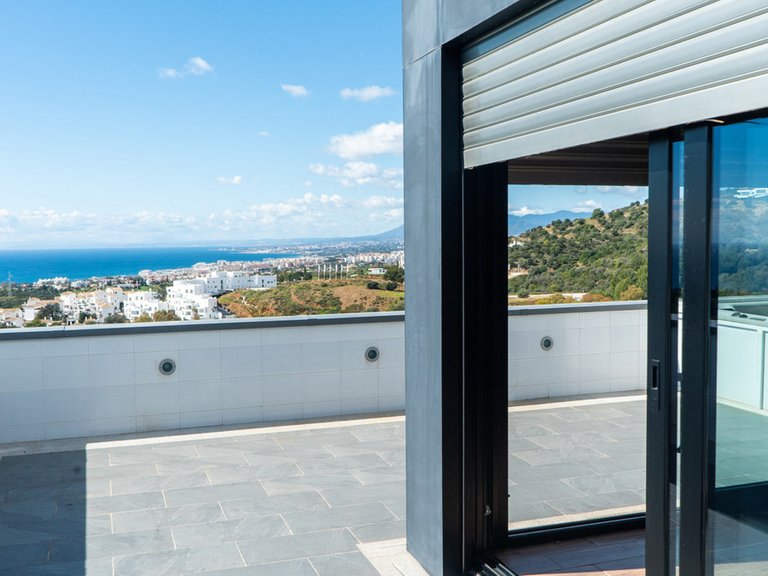 Villa for Sale in Altos De Los Monteros, Malaga 23