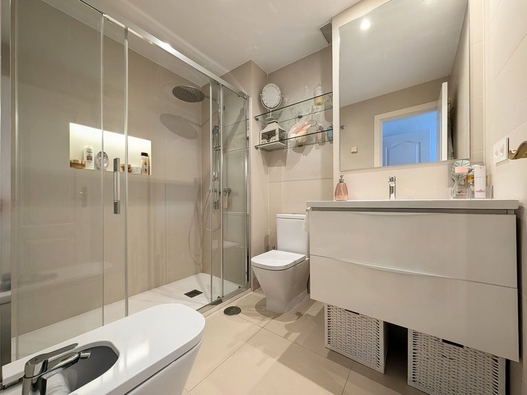Apartment for Sale in San Pedro De Alcántara, Malaga 11