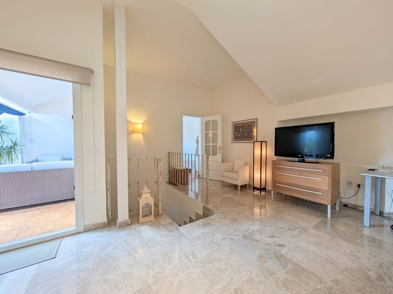 Apartment for Sale in San Pedro De Alcántara, Malaga 16