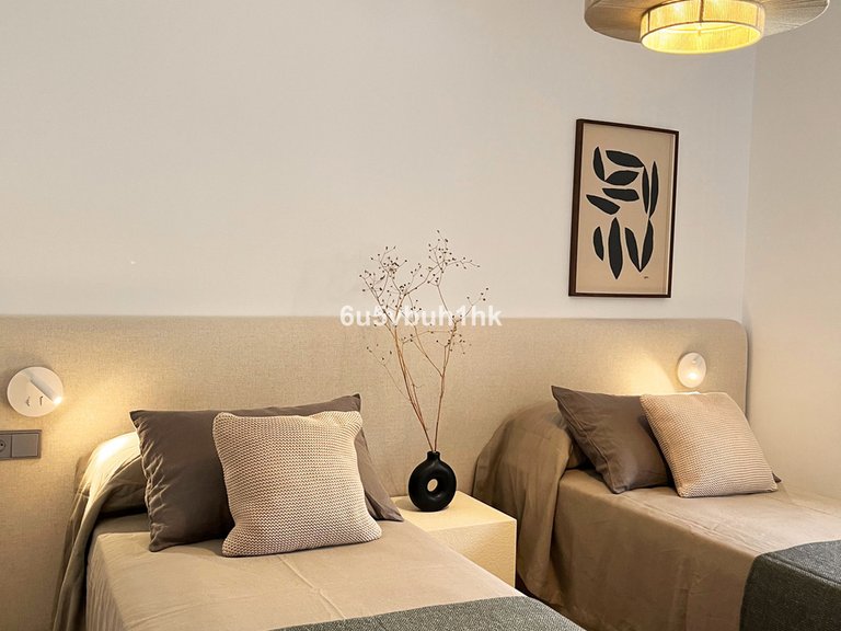 Apartment for Sale in La Quinta, Malaga 11