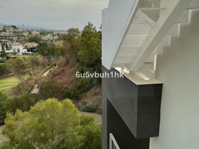 Apartment for Sale in La Quinta, Malaga 21