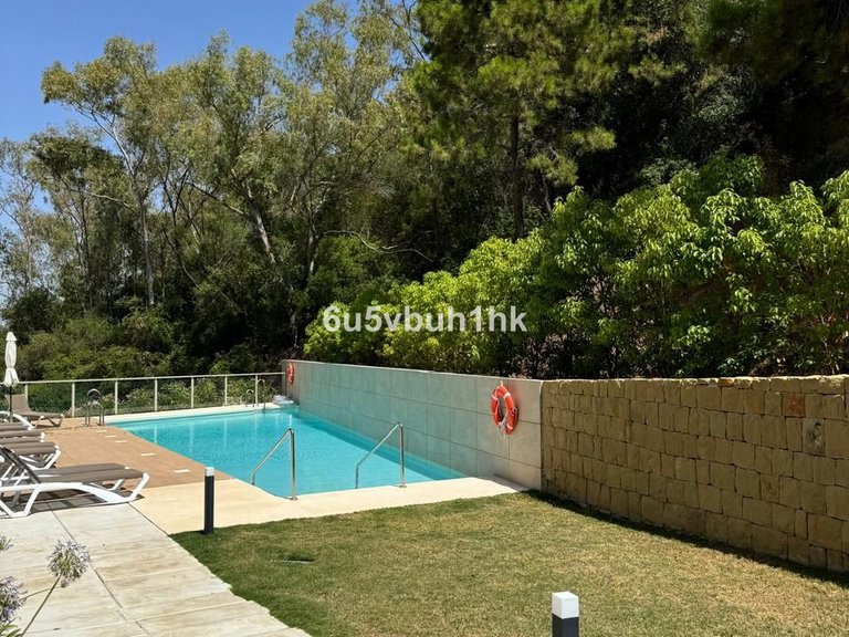Apartment for Sale in La Quinta, Malaga 22