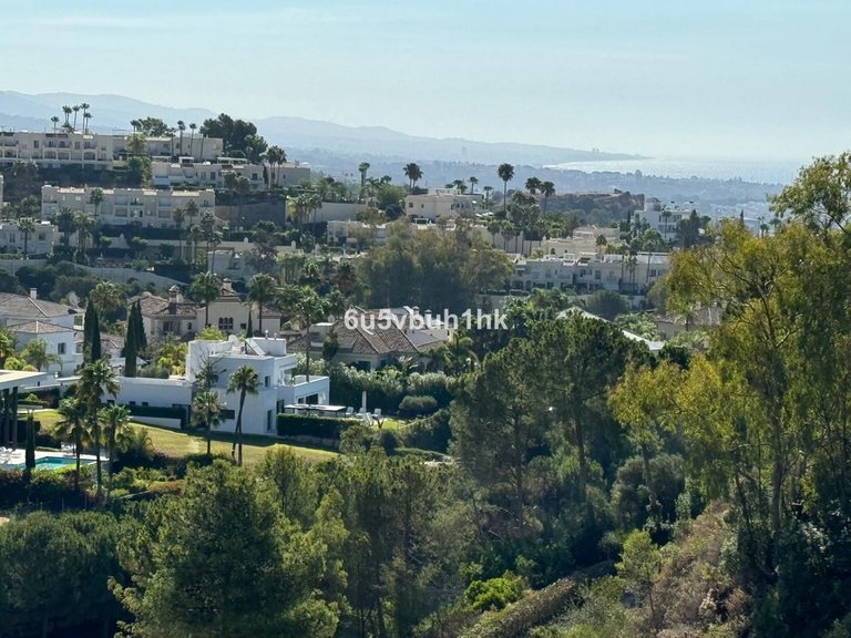 Apartment for Sale in La Quinta, Malaga 27