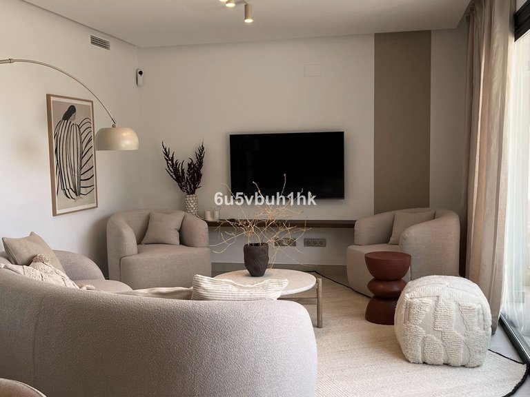 Apartment for Sale in La Quinta, Malaga 6