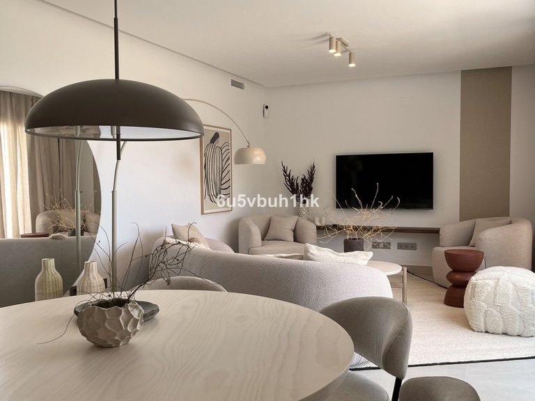 Apartment for Sale in La Quinta, Malaga 8