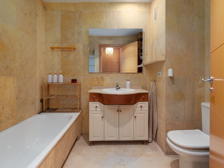 Apartment for Sale in Benalmadena, Malaga 18