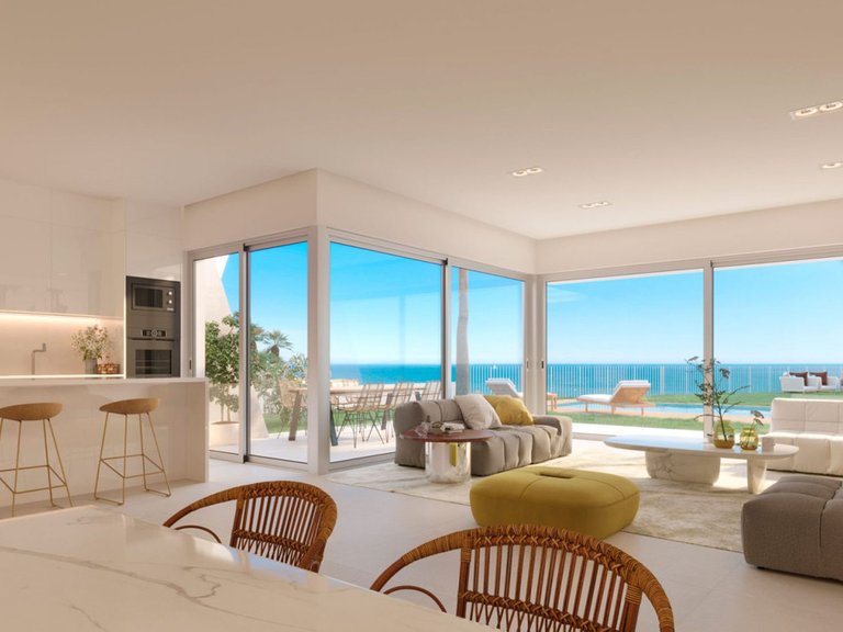 Town House for Sale in El Chaparral, Malaga 4