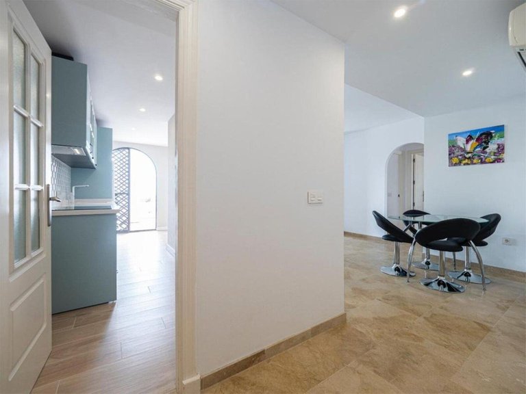 Apartment for Sale in The Golden Mile, Malaga 10
