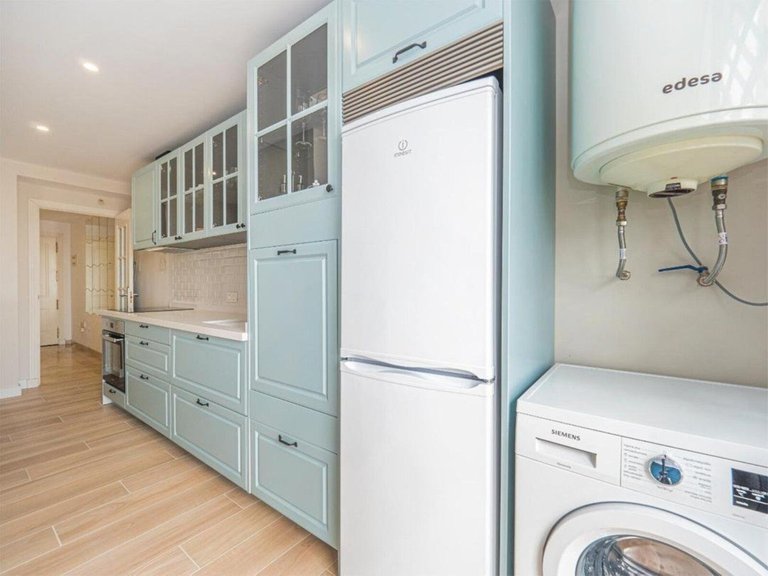 Apartment for Sale in The Golden Mile, Malaga 12