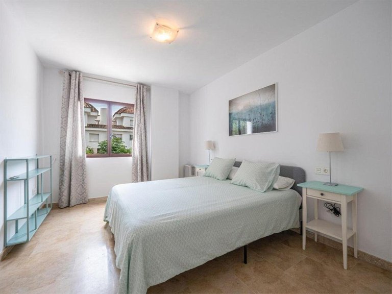 Apartment for Sale in The Golden Mile, Malaga 14
