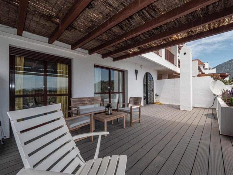 Apartment for Sale in The Golden Mile, Malaga 2