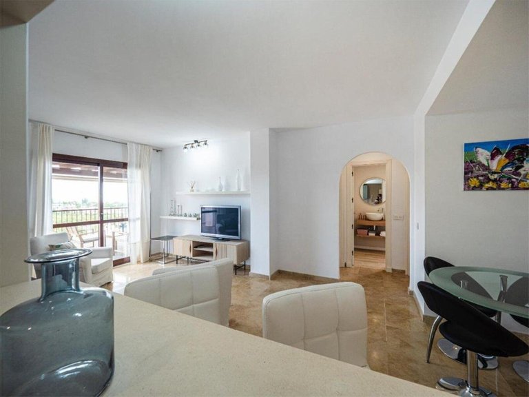 Apartment for Sale in The Golden Mile, Malaga 5